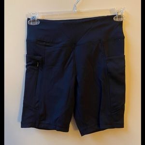 ‼️FINAL PRICE‼️ Avia Size M Black Bike Shorts w/ Many Pockets!